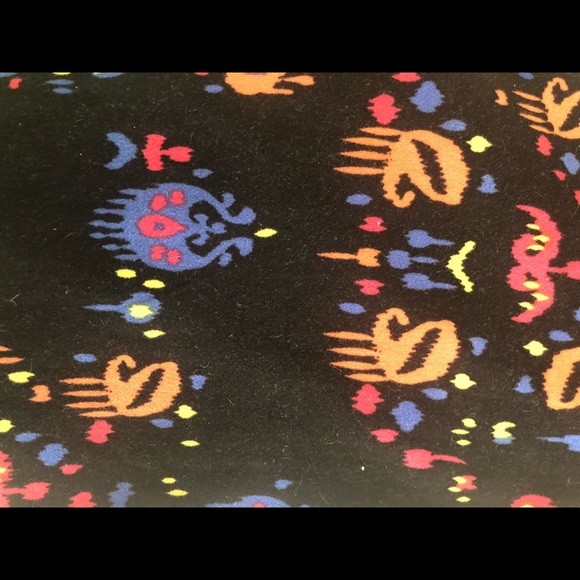 LuLaRoe Leggings - Picture 2 of 3